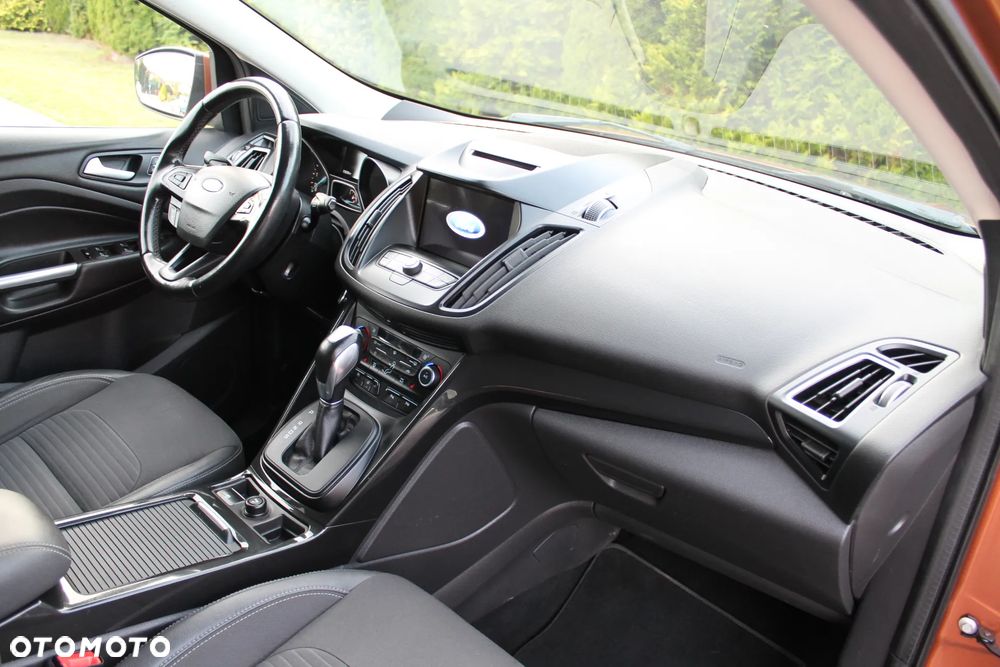 Ford Kuga - 22