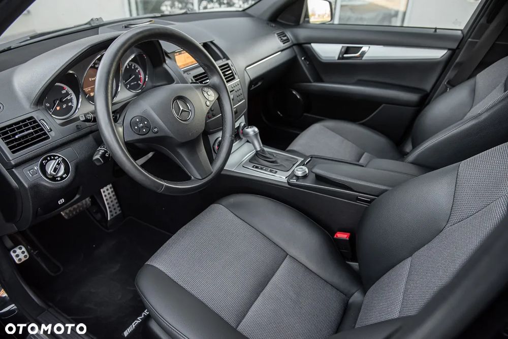 Mercedes-Benz Klasa C 180 CGI Automatik BlueEFFICIENCY - 15