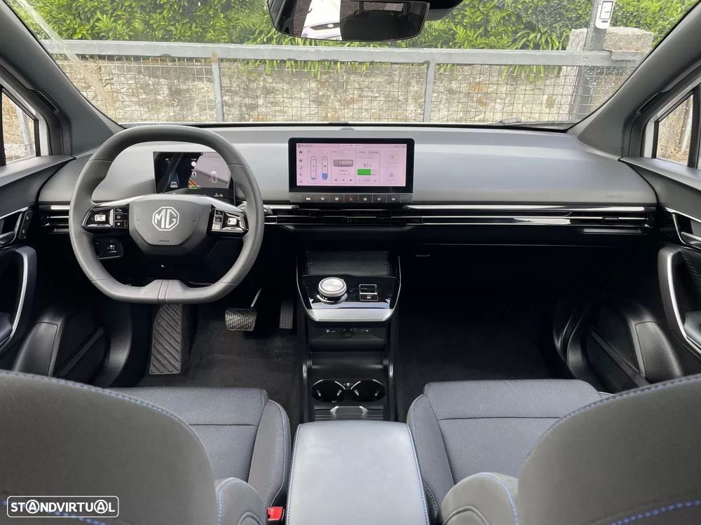 MG MG4 51 kWh Standard - 14