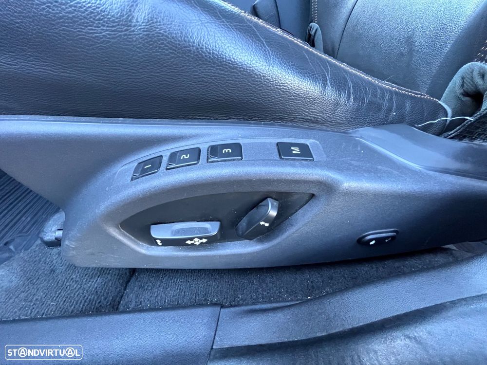 Volvo XC 60 D4 AWD Geartronic Summum - 8