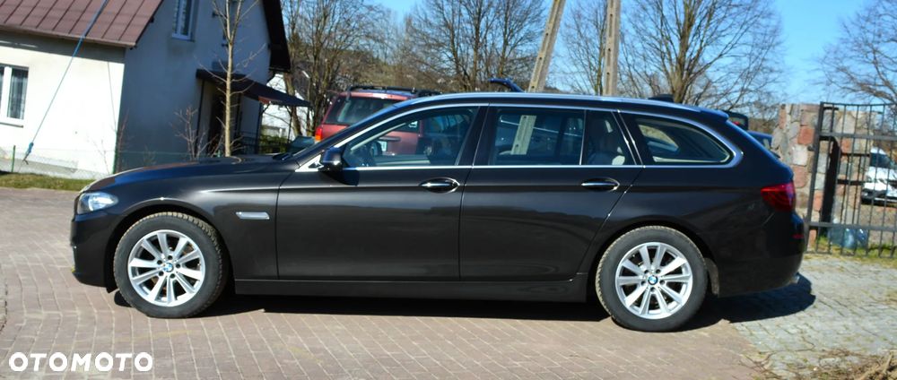 BMW Seria 5 520d xDrive Touring - 9