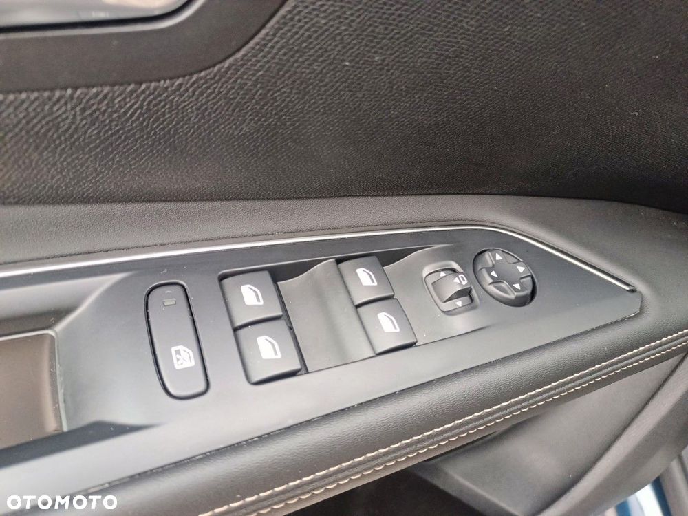 Peugeot 5008 1.5 BlueHDi GT S&S EAT8 - 18