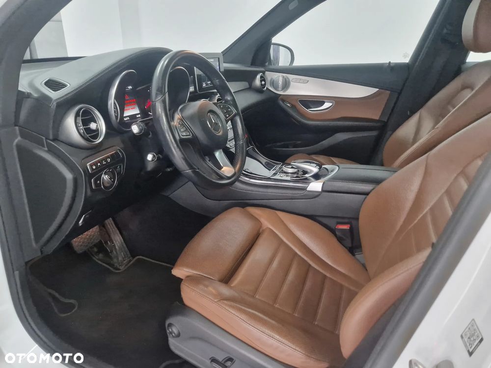 Mercedes-Benz GLC - 23