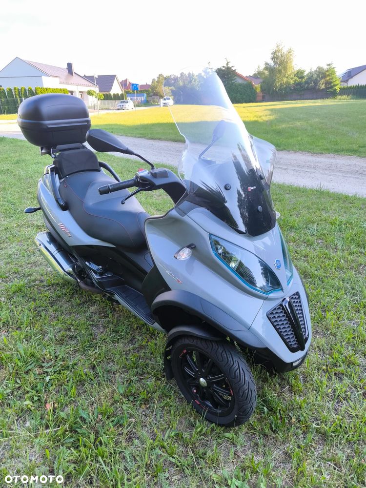 Piaggio MP-3 - 5