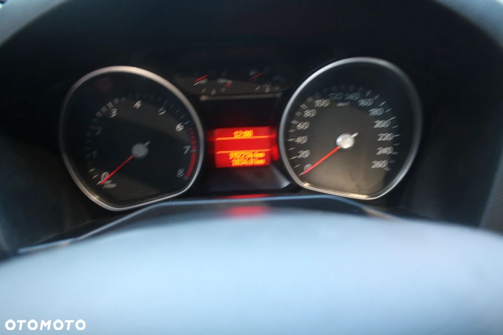 Ford Mondeo 1.6 T Gold X Plus - 12