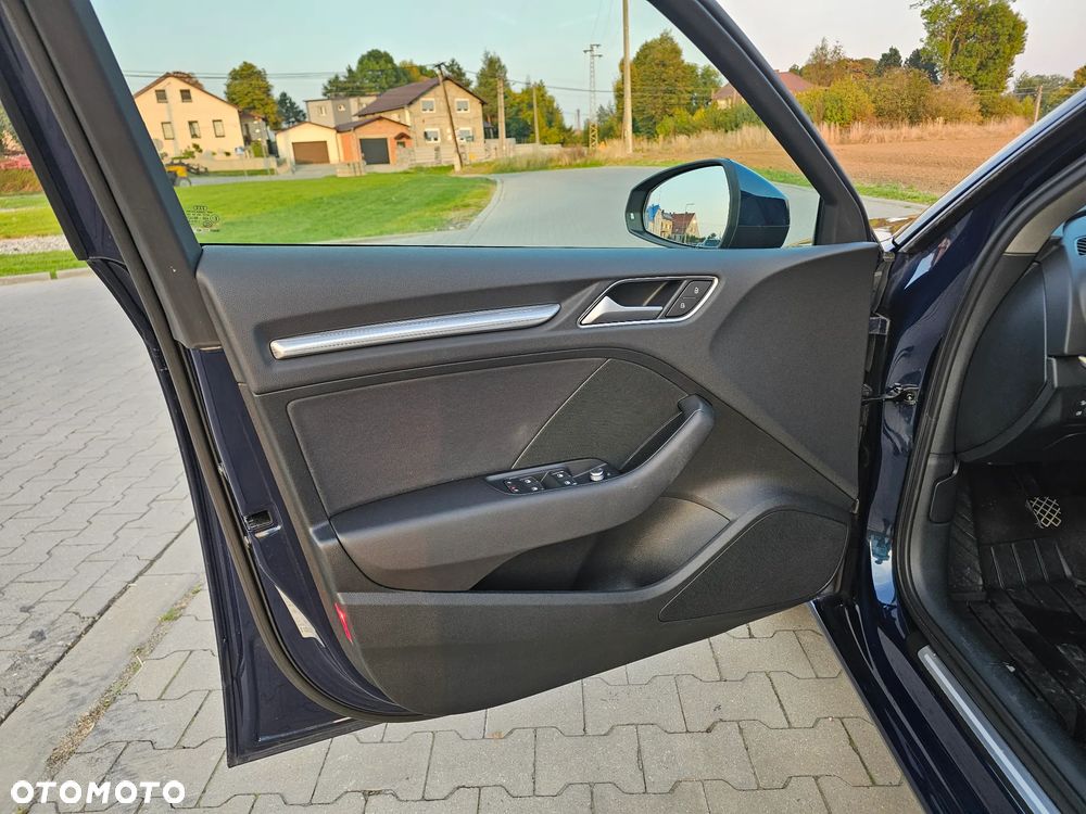 Audi A3 Sportback - 19