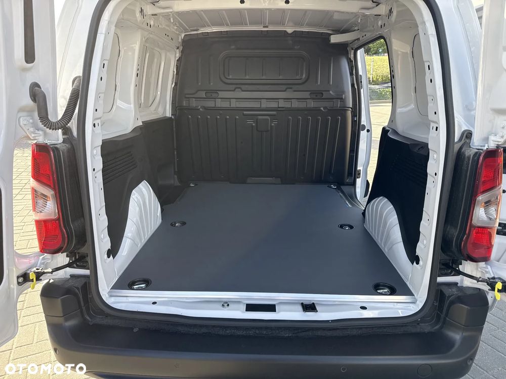 Toyota Proace City - 11
