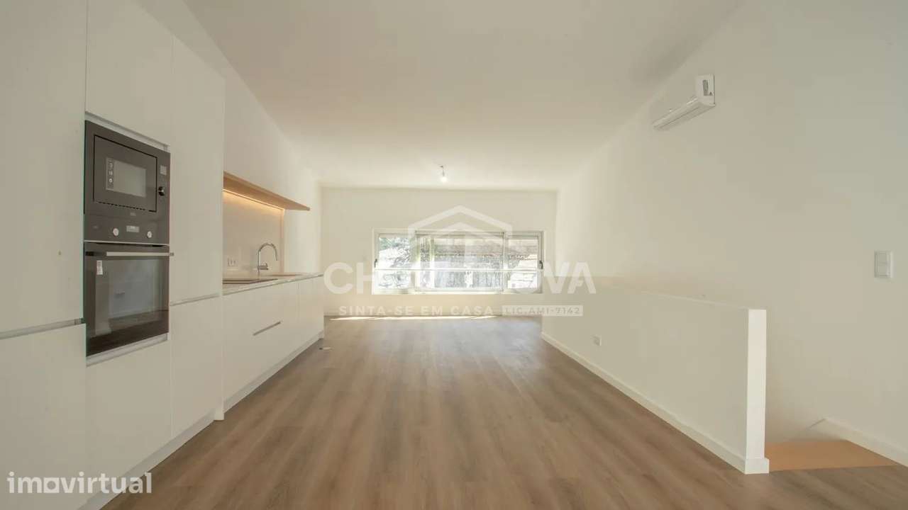 Moradia Triplex T3+1 com Garagem, Varandas e Espaço Exterior - Porto - Grande imagem: 5/25
