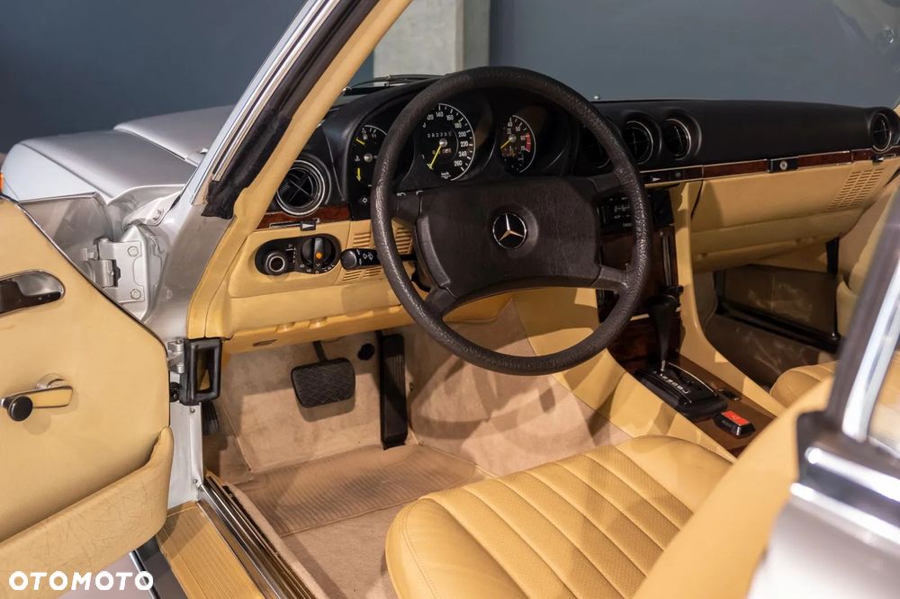 Mercedes-Benz SLC - 23