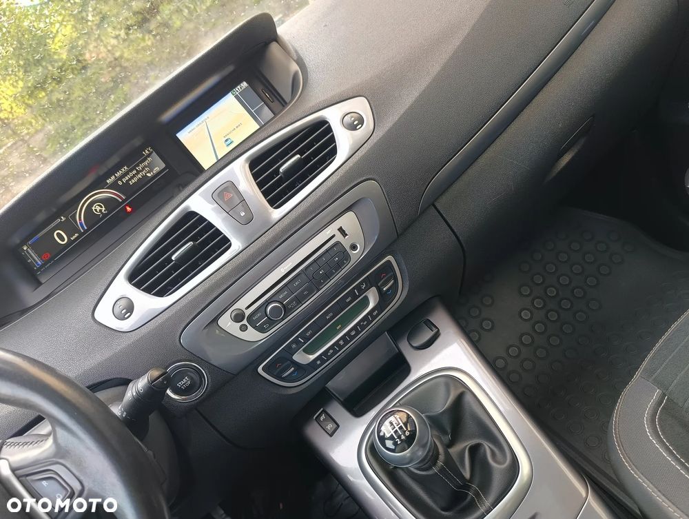 Renault Scenic dCi 130 FAP Start & Stop Bose Edition - 16