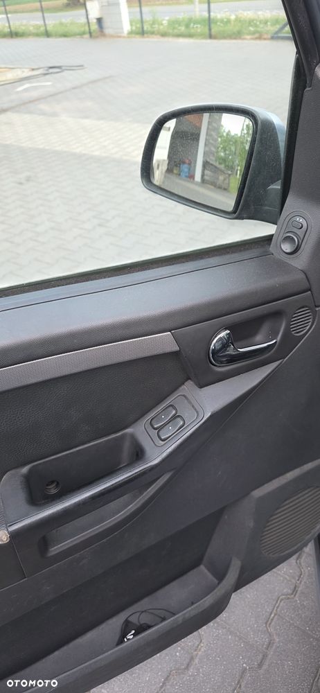 Opel Meriva - 8