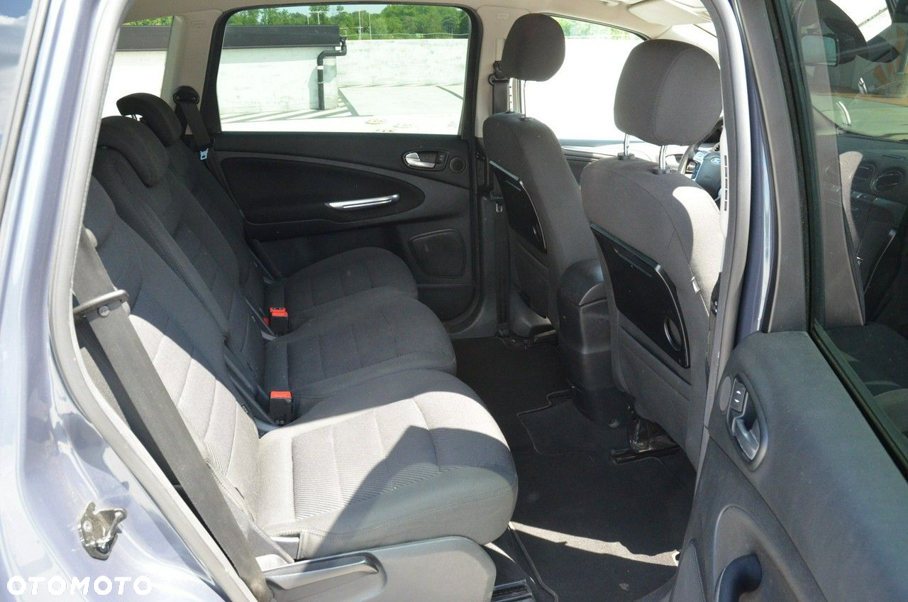 Ford S-Max - 33