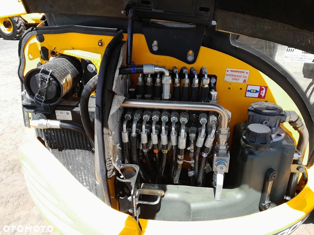 JCB 8030 2013r - 20