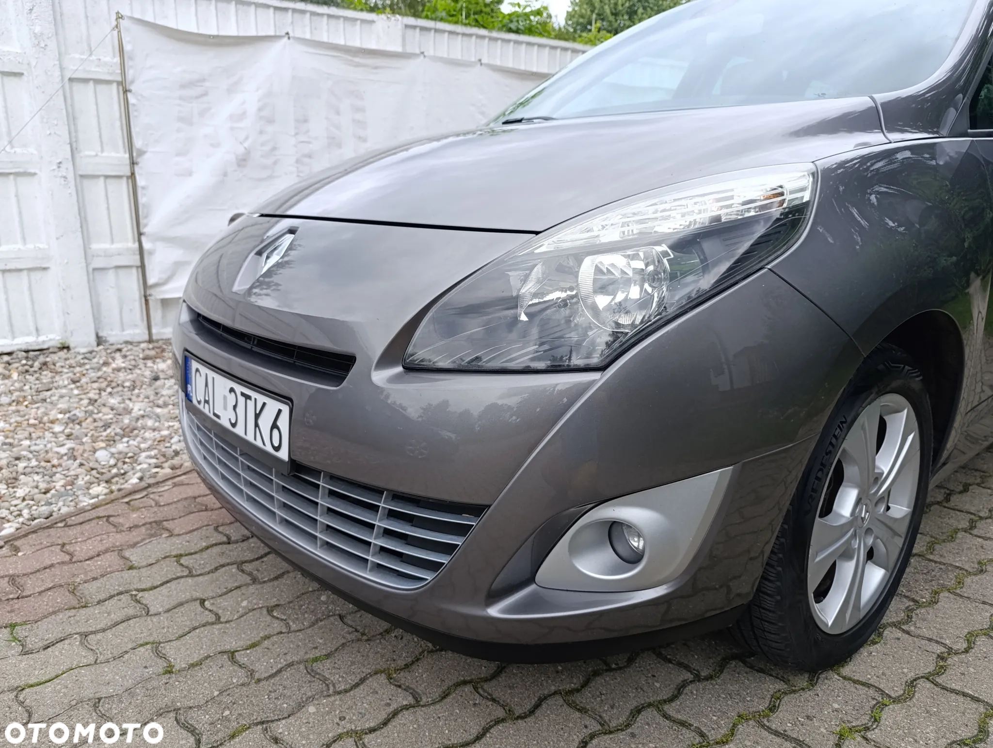 Renault Scenic - 11