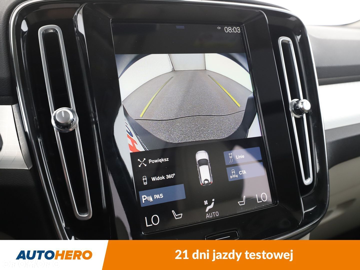 Volvo XC 40 - 22