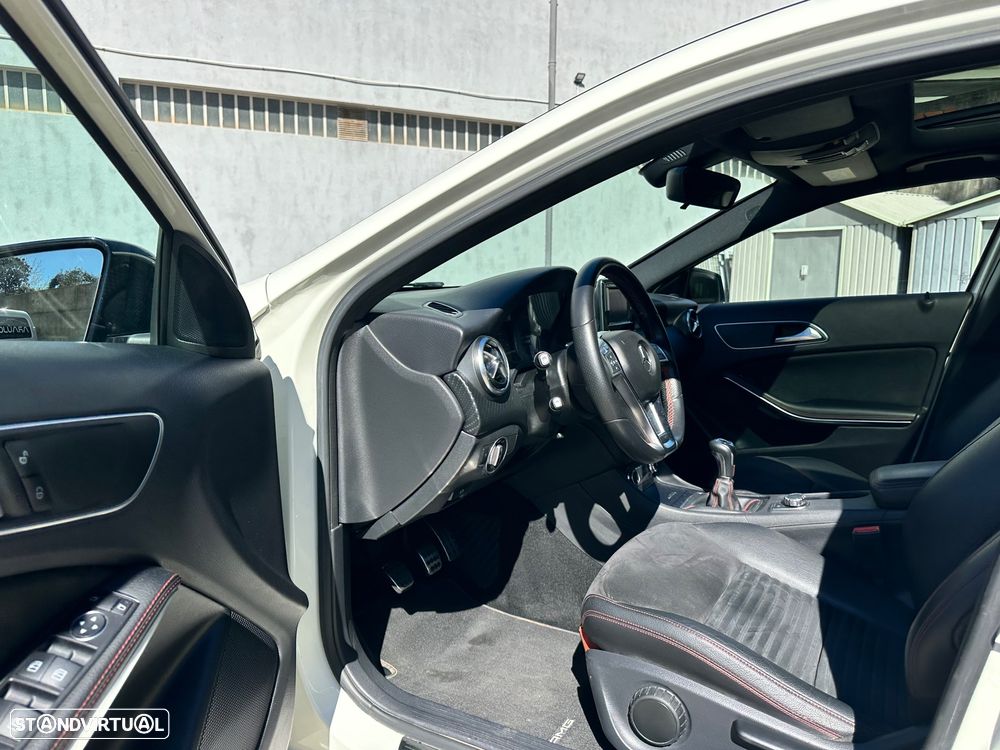 Mercedes-Benz A 180 CDI AMG Line - 20