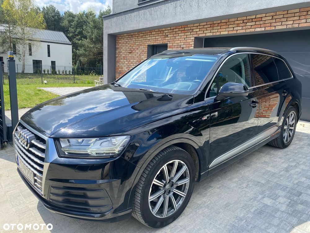 Audi Q7 - 1