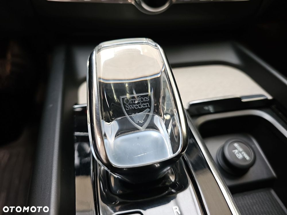 Volvo XC 60 D5 AWD Inscription - 25