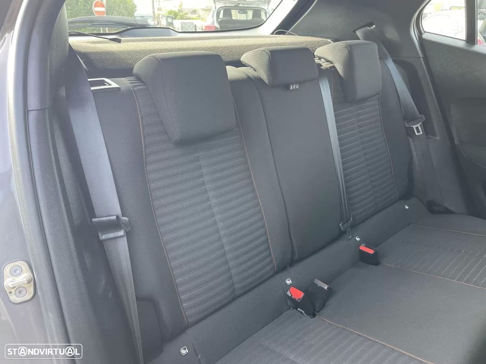 Peugeot 2008 1.2 PureTech Active Pack - 15