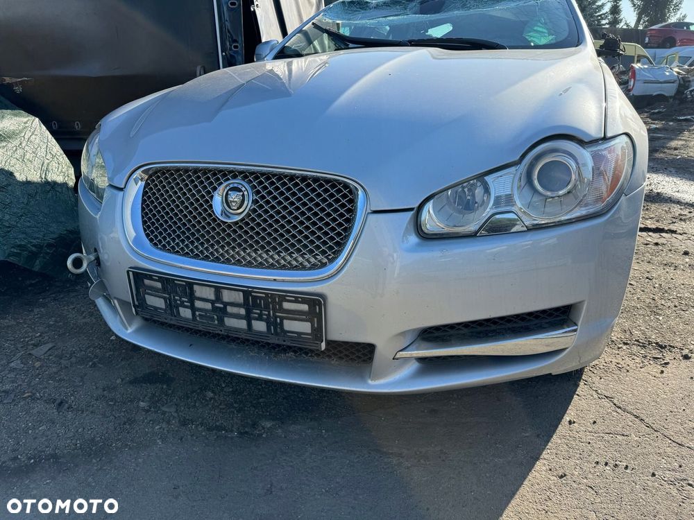 Jaguar XF 4,2 V8 08-14r przód kompletny xenon MEE Europa - 1