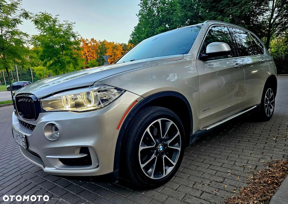BMW X5 xDrive35i - 12