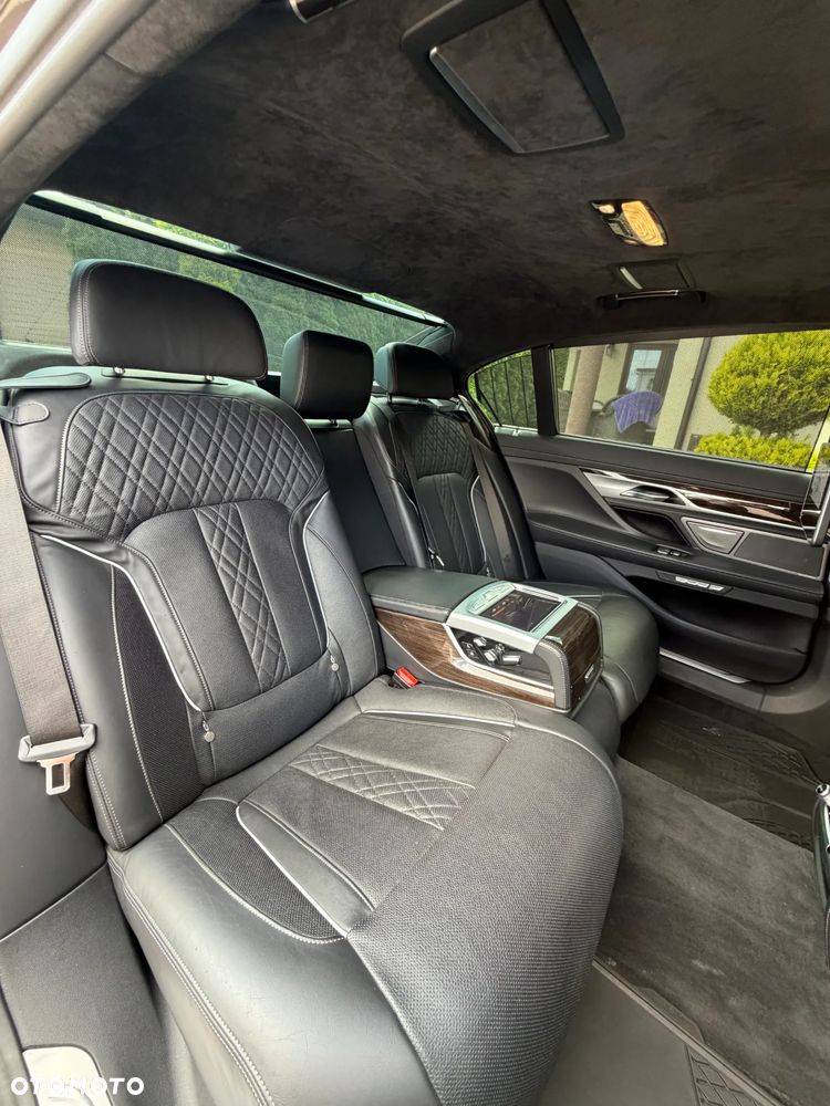 BMW Seria 7 740Ld xDrive - 17