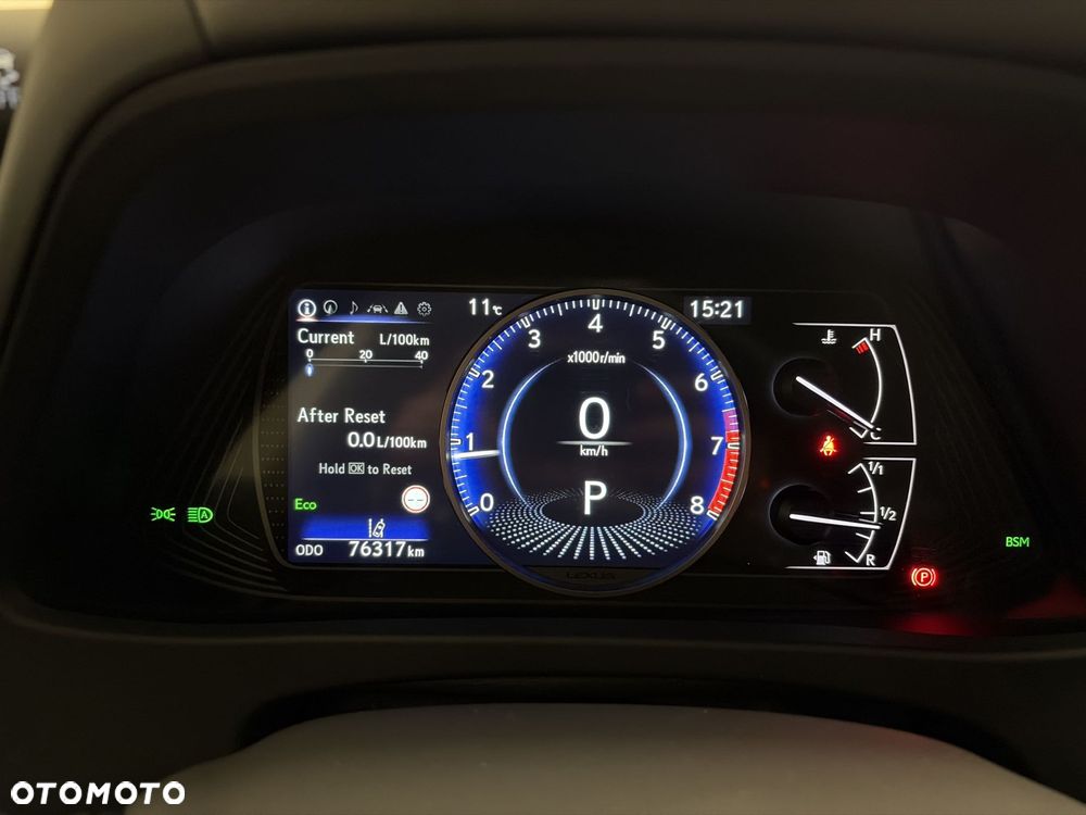 Lexus UX - 21