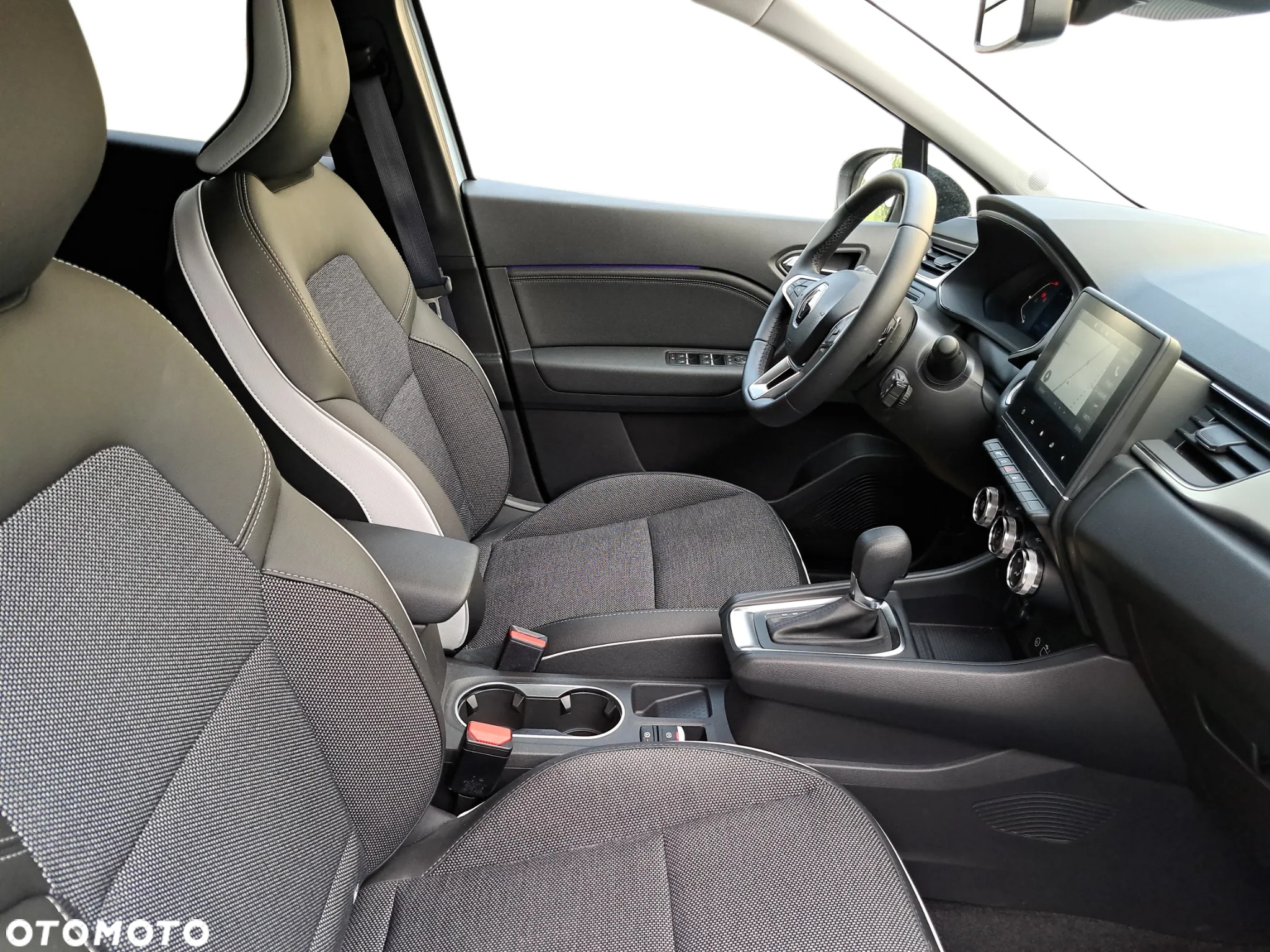 Renault Captur 1.3 TCe mHEV Techno EDC - 13