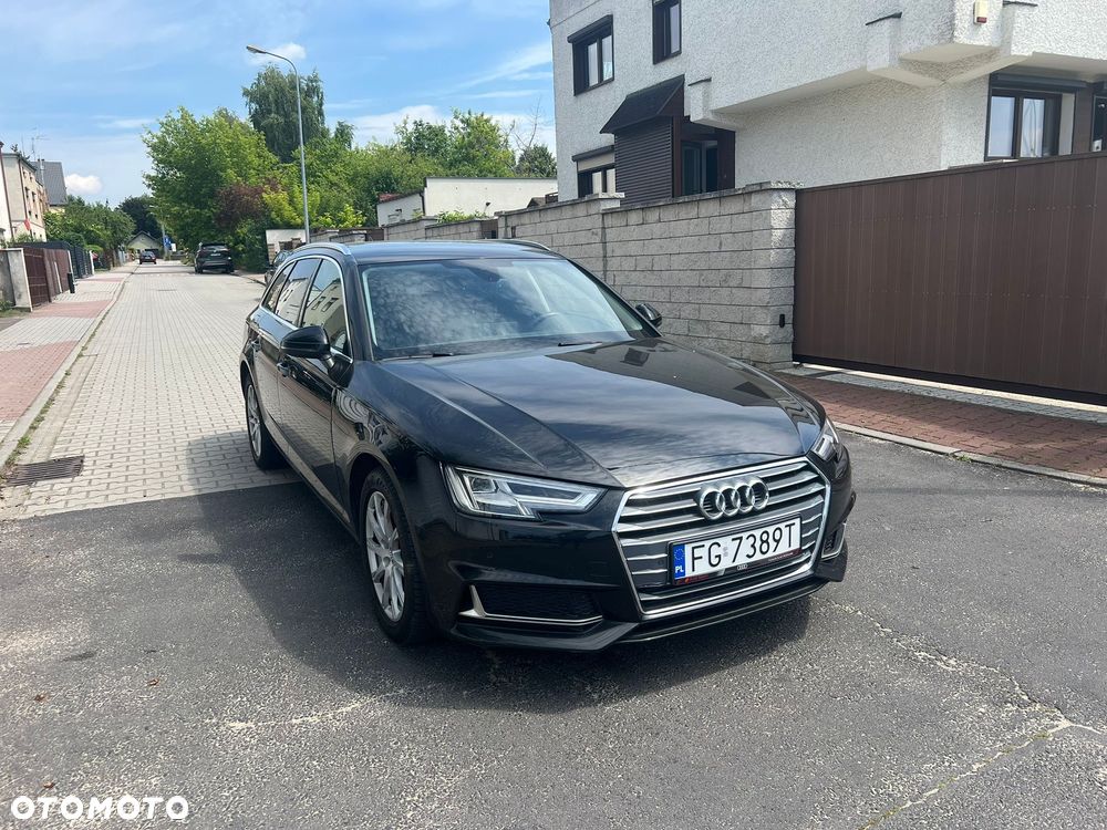 Audi A4 Avant 35 TFSI S tronic design - 1