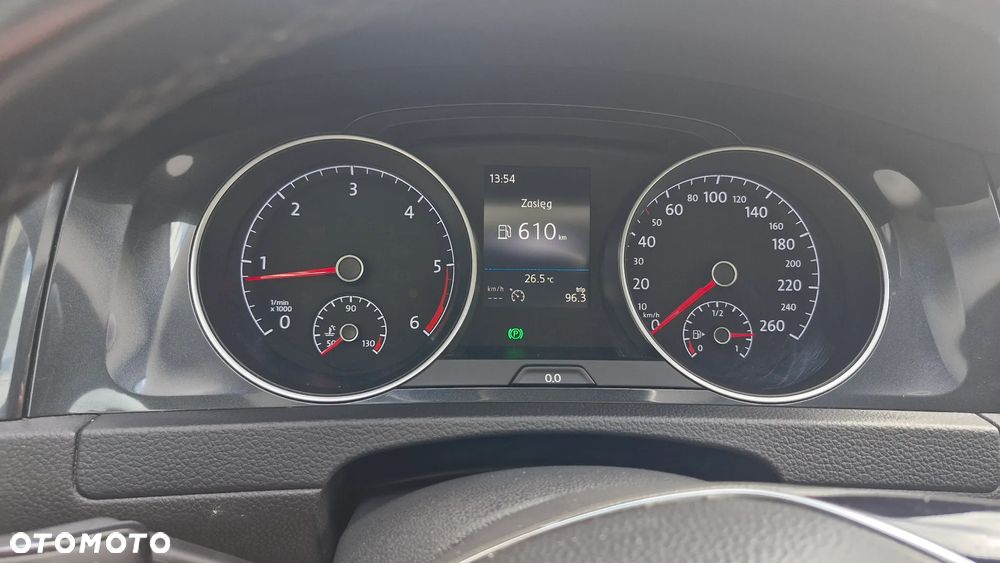 Volkswagen Golf 1.6 TDI BMT Comfortline - 22