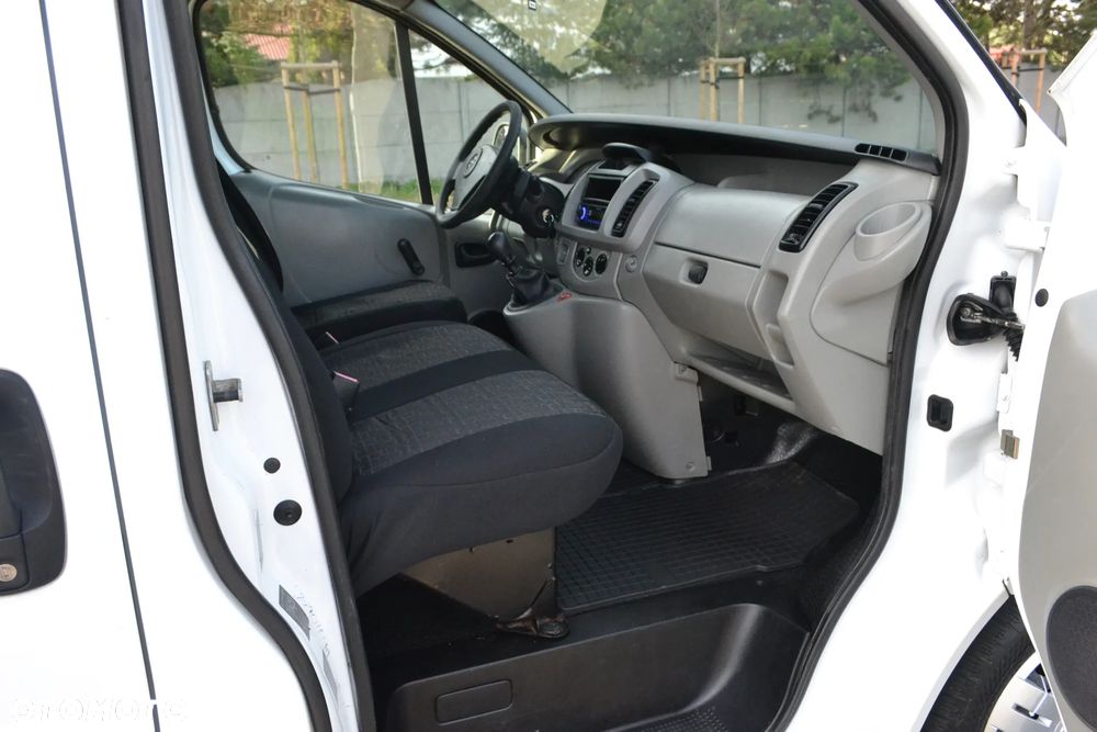 Opel Vivaro - 16