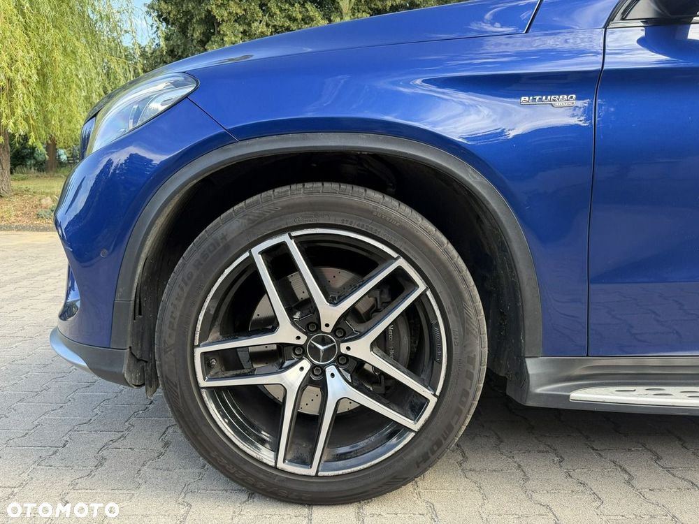 Mercedes-Benz GLE - 32