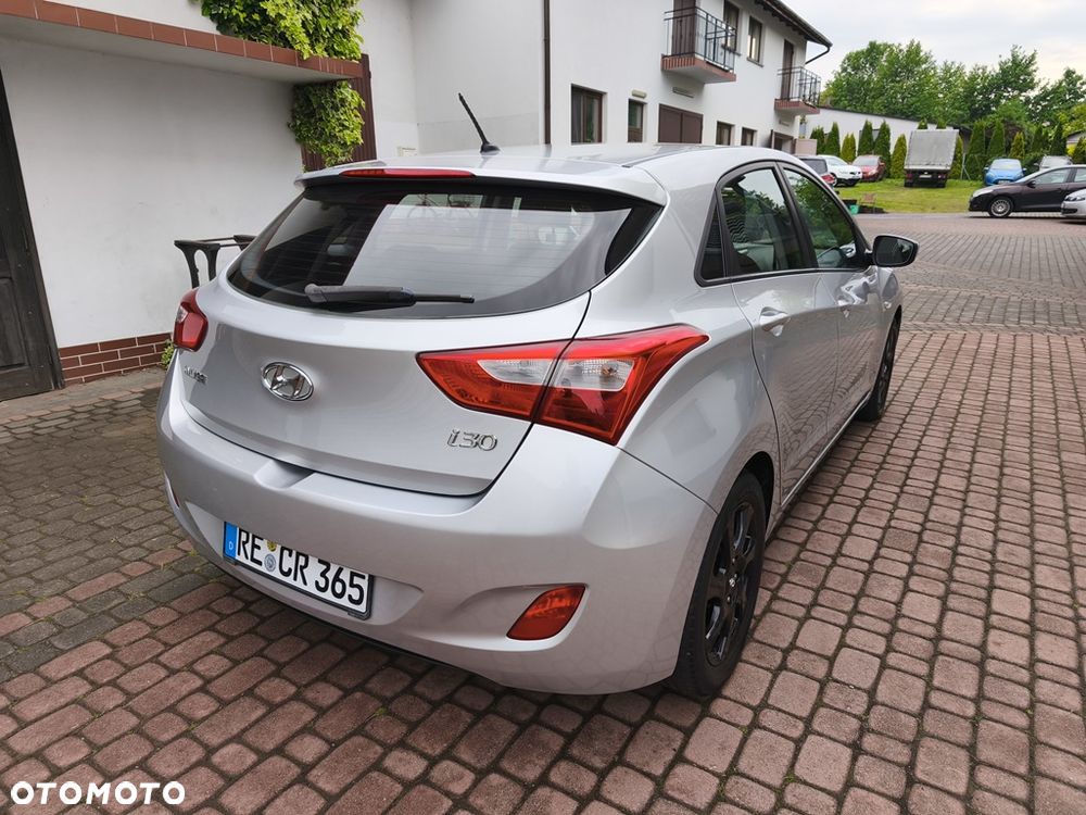 Hyundai i30 1.4 Classic - 11