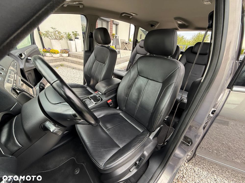 Ford S-Max 2.0 TDCi DPF Titanium - 25
