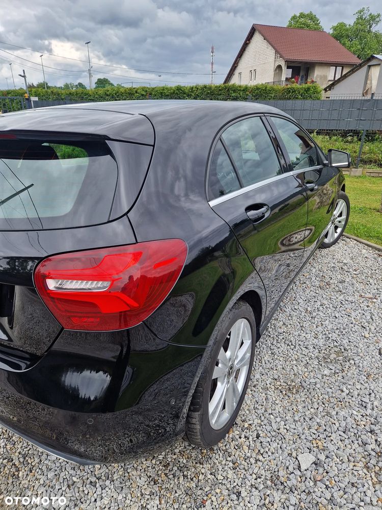 Mercedes-Benz Klasa A 180 (BlueEFFICIENCY) 7G-DCT Urban - 11