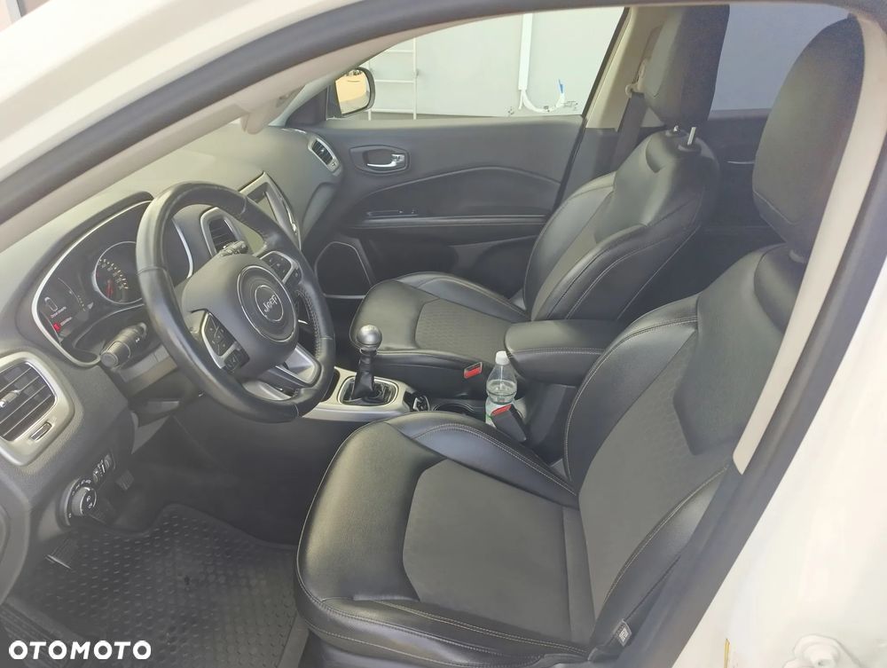 Jeep Compass 1.6 MultiJet Longitude - 24