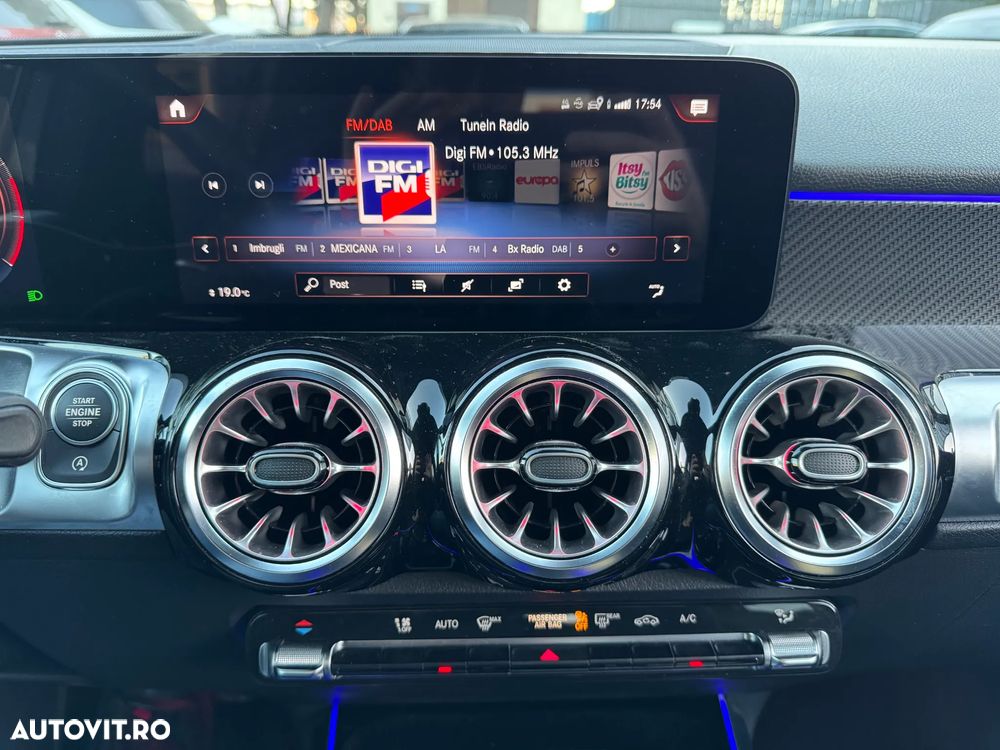 Mercedes-Benz GLB 200 4MATIC 8G-DCT AMG Line - 21