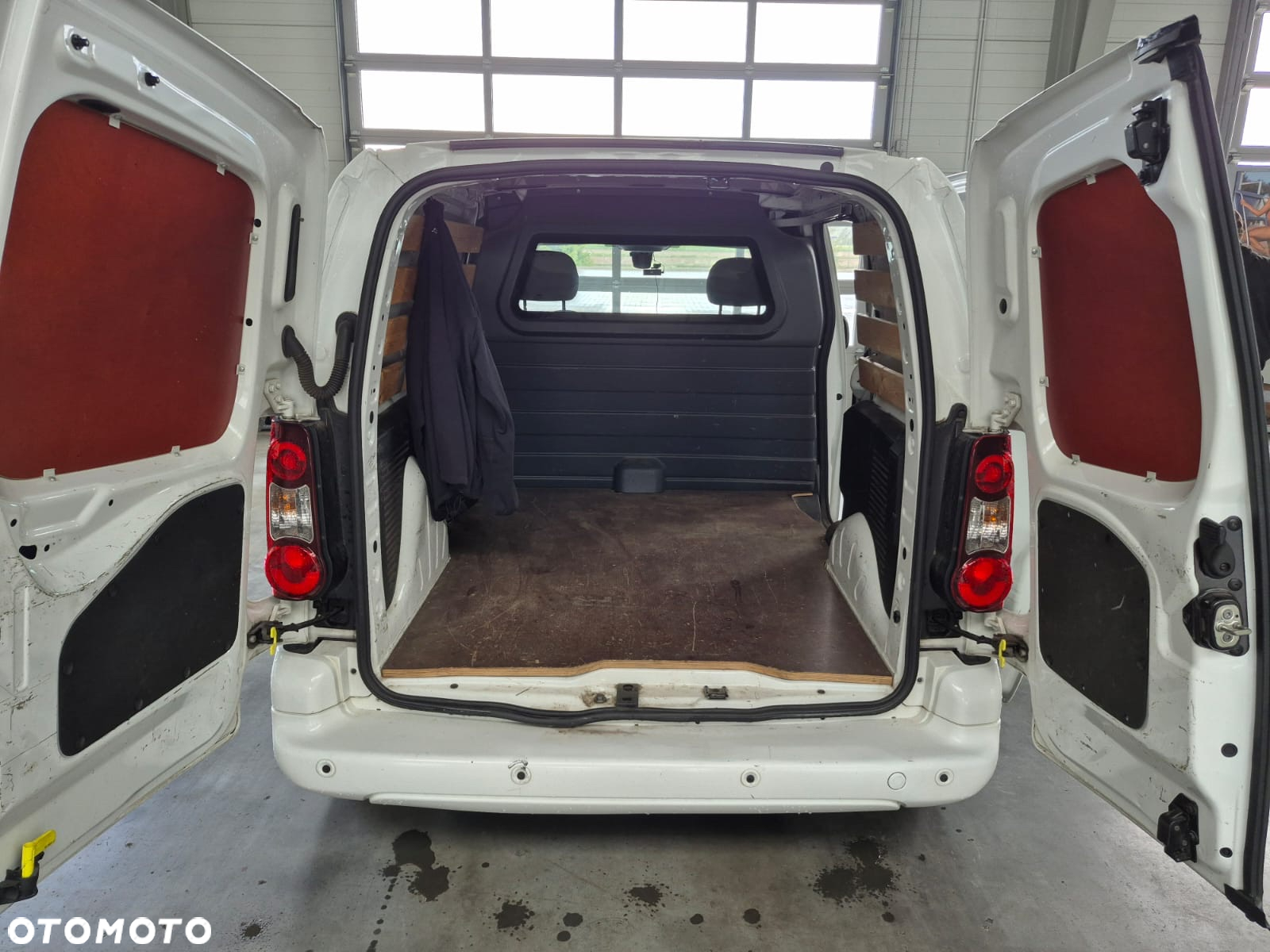 Peugeot Partner - 10