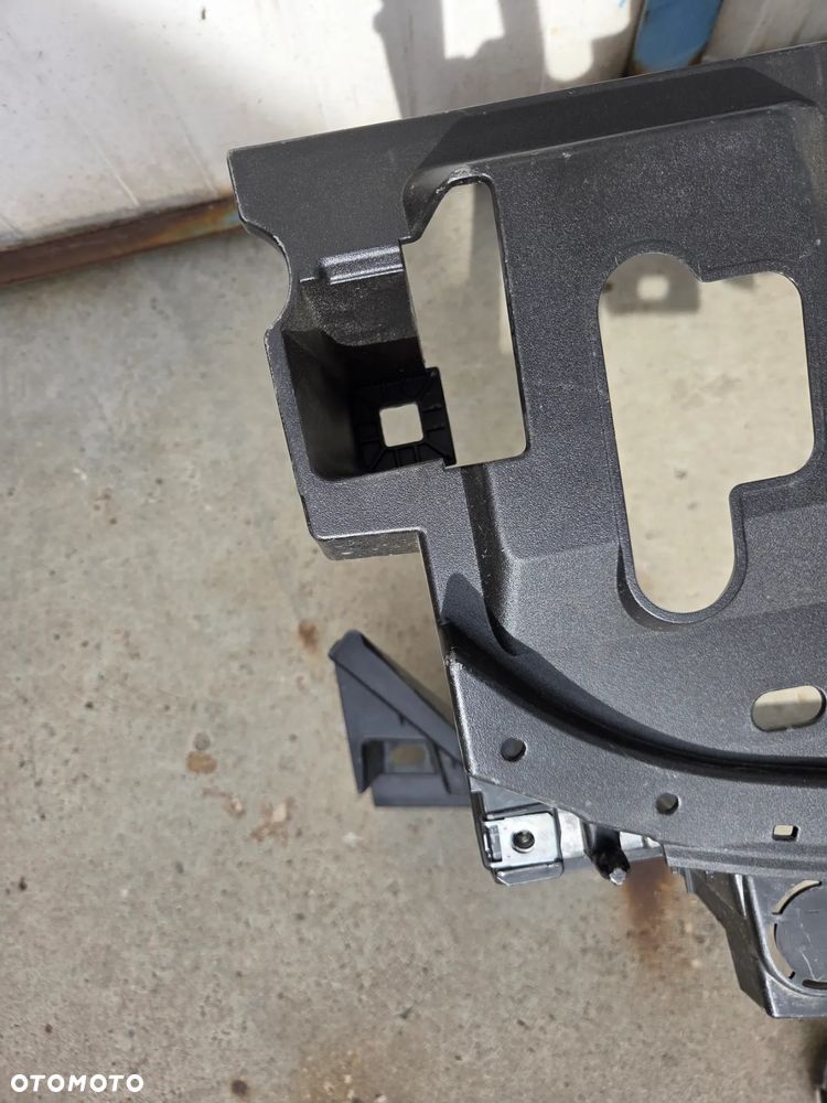 Wzmocnienie górne pas przedni Peugeot 3008 III 5008 III - 7