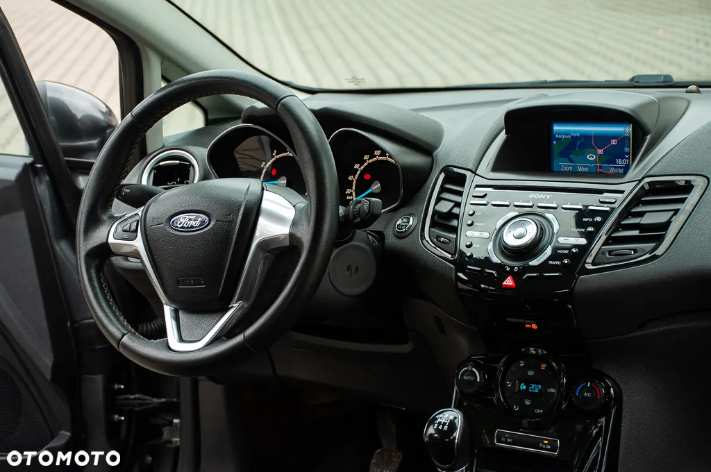 Ford Fiesta 1.0 EcoBoost Titanium - 6