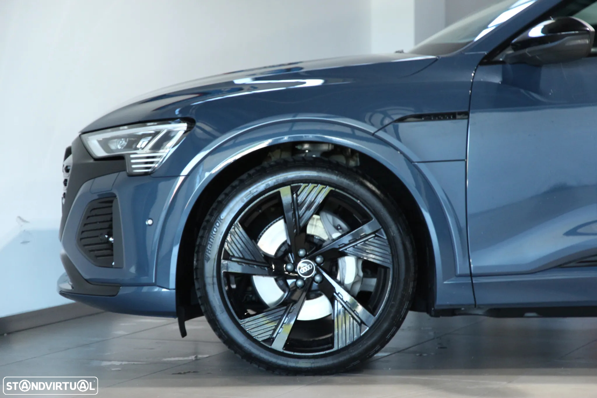 Audi Q8 e-Tron 50 quattro S line - 9
