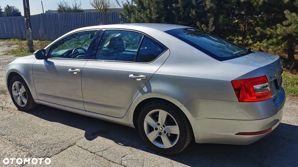 Skoda Octavia 1.4 TSI Ambition - 9