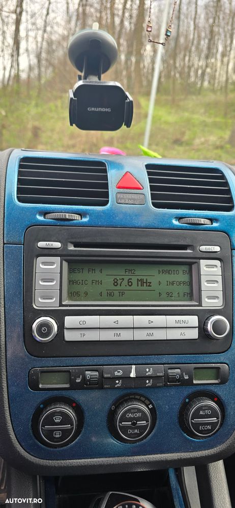 Volkswagen Golf 2.0 DPF GTD - 16