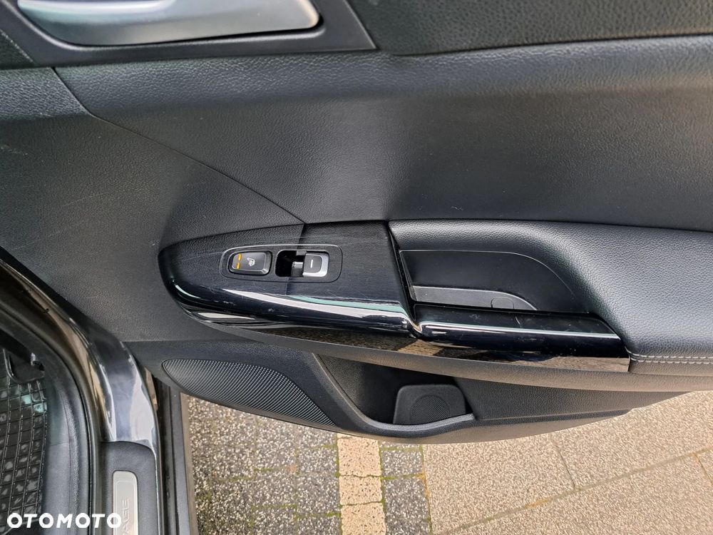 Kia Sportage 1.7 CRDI Business Line M 2WD - 12