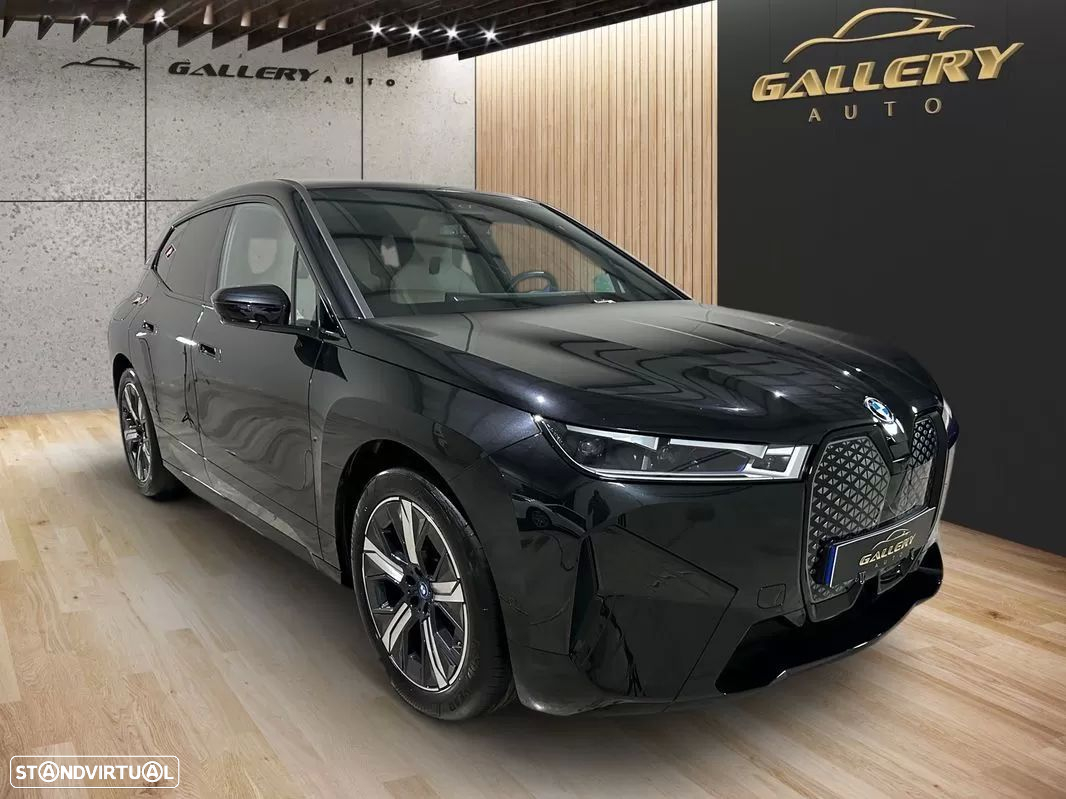 BMW iX xDrive 40 Pack Desportivo - 2