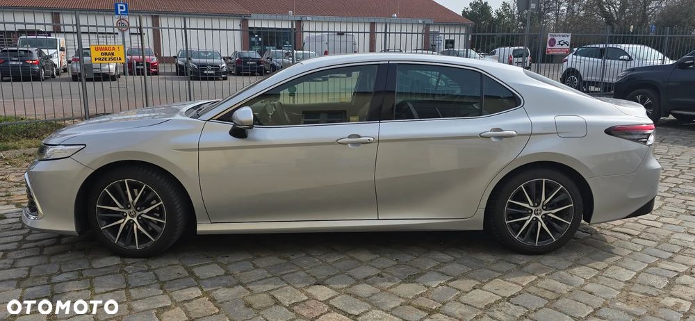Toyota Camry 2.5 Hybrid Executive CVT - 4