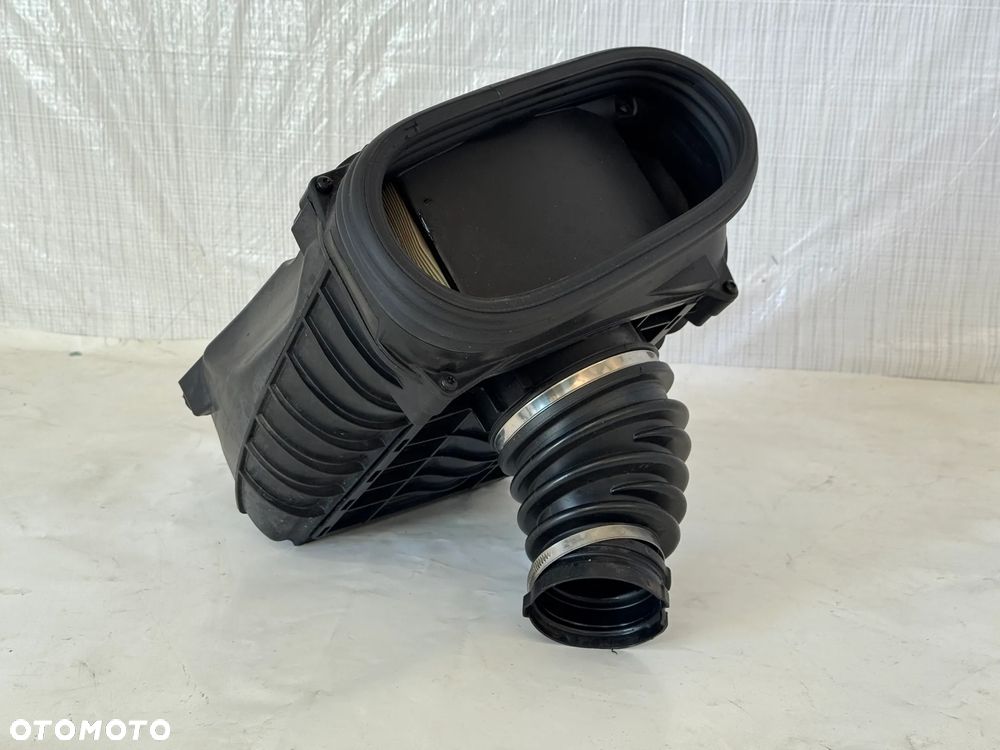 Porsche macan 95b obudowa filtra powietrza