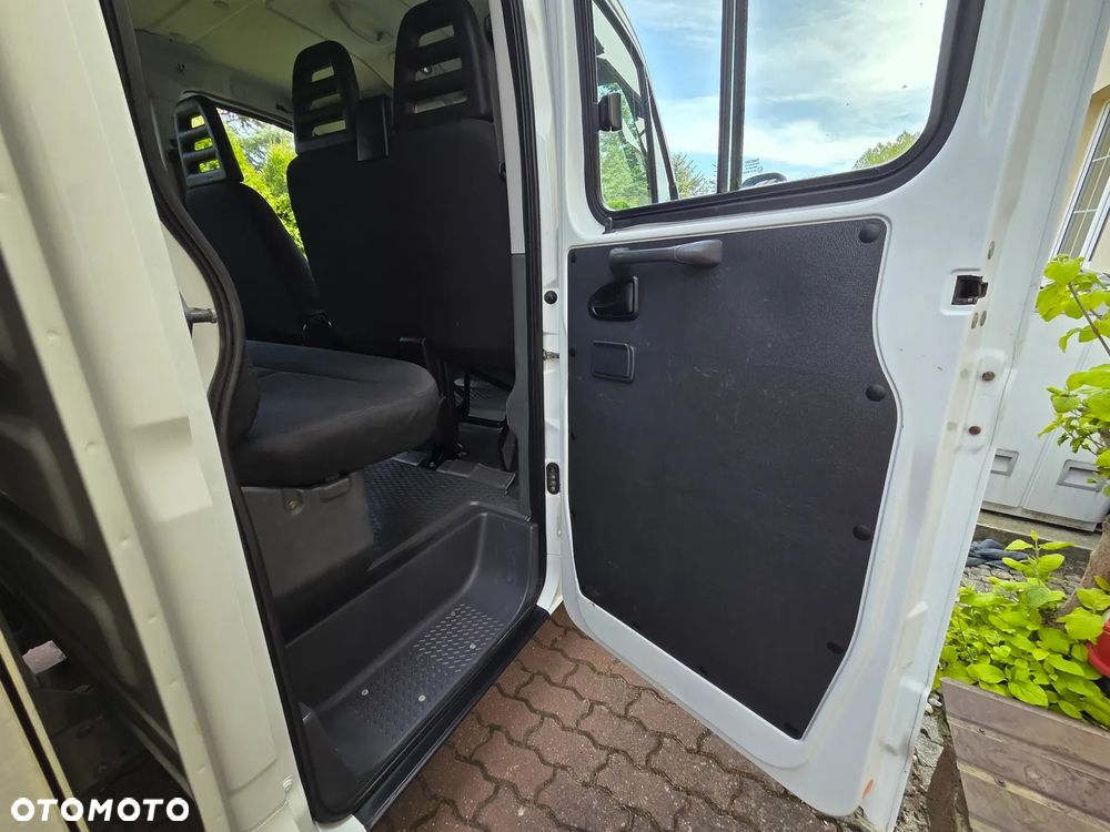 Iveco 35S17 - 32