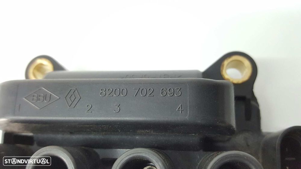 VELA DACIA SANDERO LAUREATE MUSIC - 4