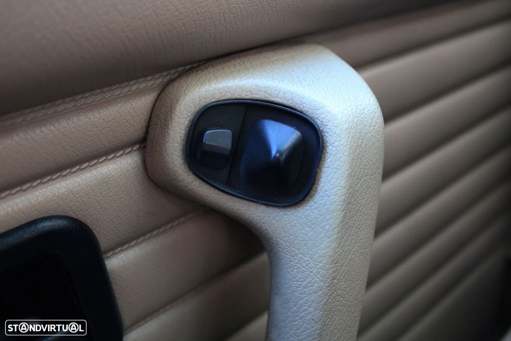 BMW 325 i Touring - 43